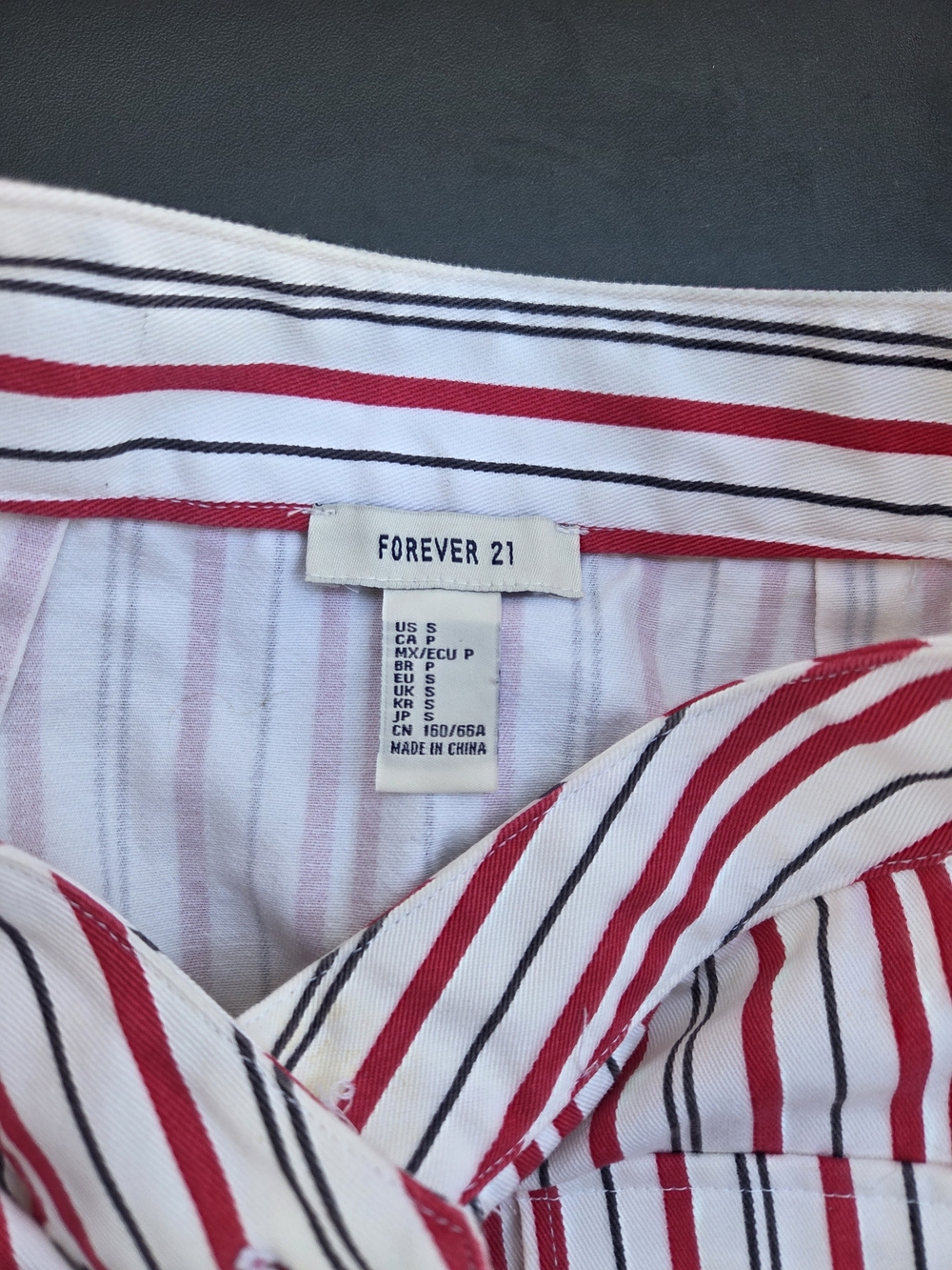 Forever 21 Red Lemon Print Button-Up - Picture 14 of 17